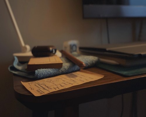 quiet evening routine after a regular workday